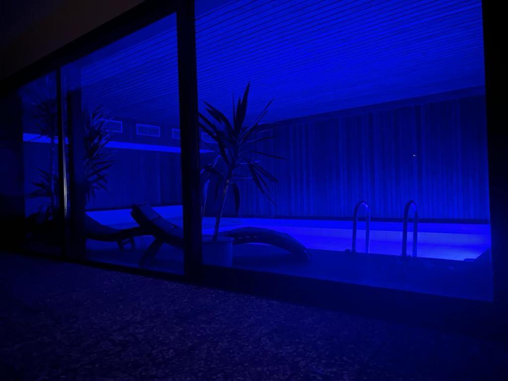Park Villa Ferienwohnung Mit Pool Und 3 Schlafzimmer Uelzen Esterno foto